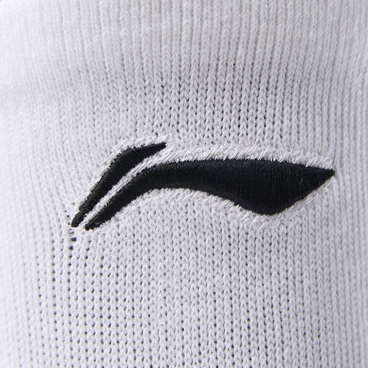 Li-Ning Mid Cut Socks (White/Black/Blue/Red)